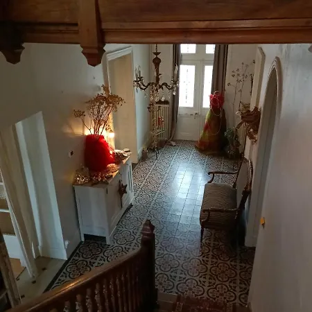Chateau D'arfeuilles Et Tables D'hotes * Arfeuilles