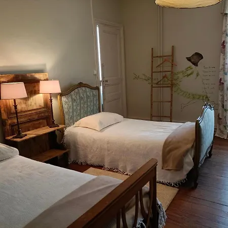 Bed & Breakfast Chateau D'arfeuilles Et Tables D'hotes *