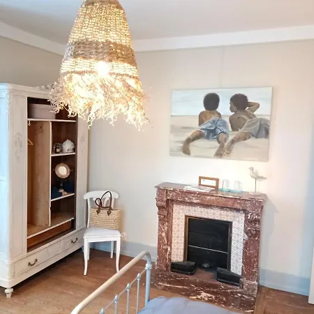 Bed & Breakfast Chateau D'arfeuilles Et Tables D'hotes